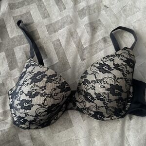 Self Expressions By Maidenform Bra Womens 36C Black T-Shirt Padded Underwire